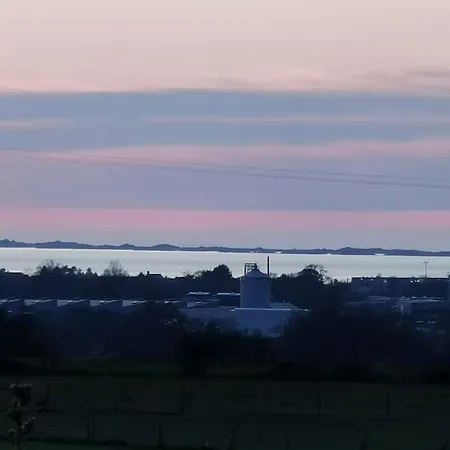 Dependance Au Calme Dans Notre Jardin Saint-Aubin-Des-Preaux
