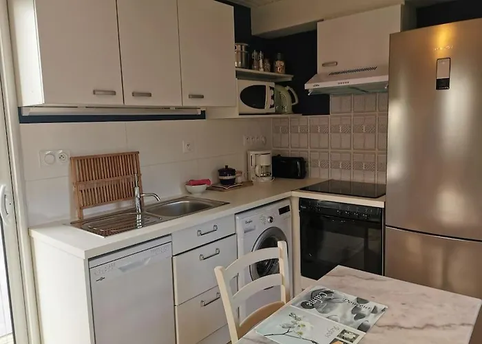 Dependance Au Calme Dans Notre Jardin 度假居