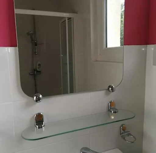 Dependance Au Calme Dans Notre Jardin