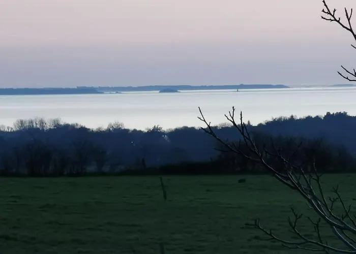 Dependance Au Calme Dans Notre Jardin * Saint-Aubin-Des-Preaux